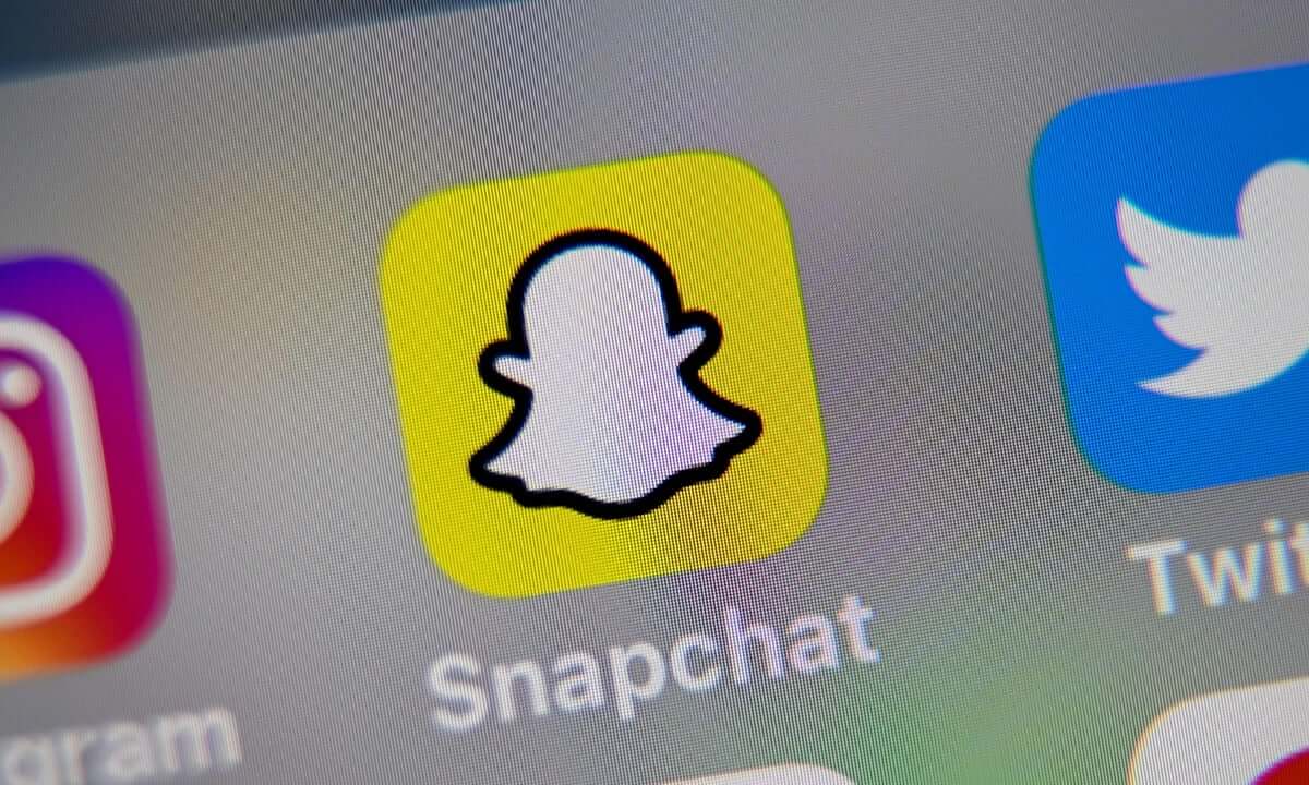 how to tell if someone deleted you on snapchat